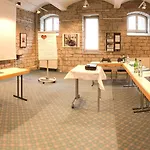 Am Schloss 4*